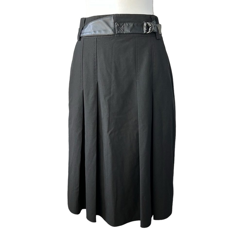 Elie tahari Nordstrom black pleated skirt faux leather belt women size 8 28”